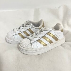Adidas Superstar Infant Sneakers Shoes Size 4K White Metallic Gold Active Casual